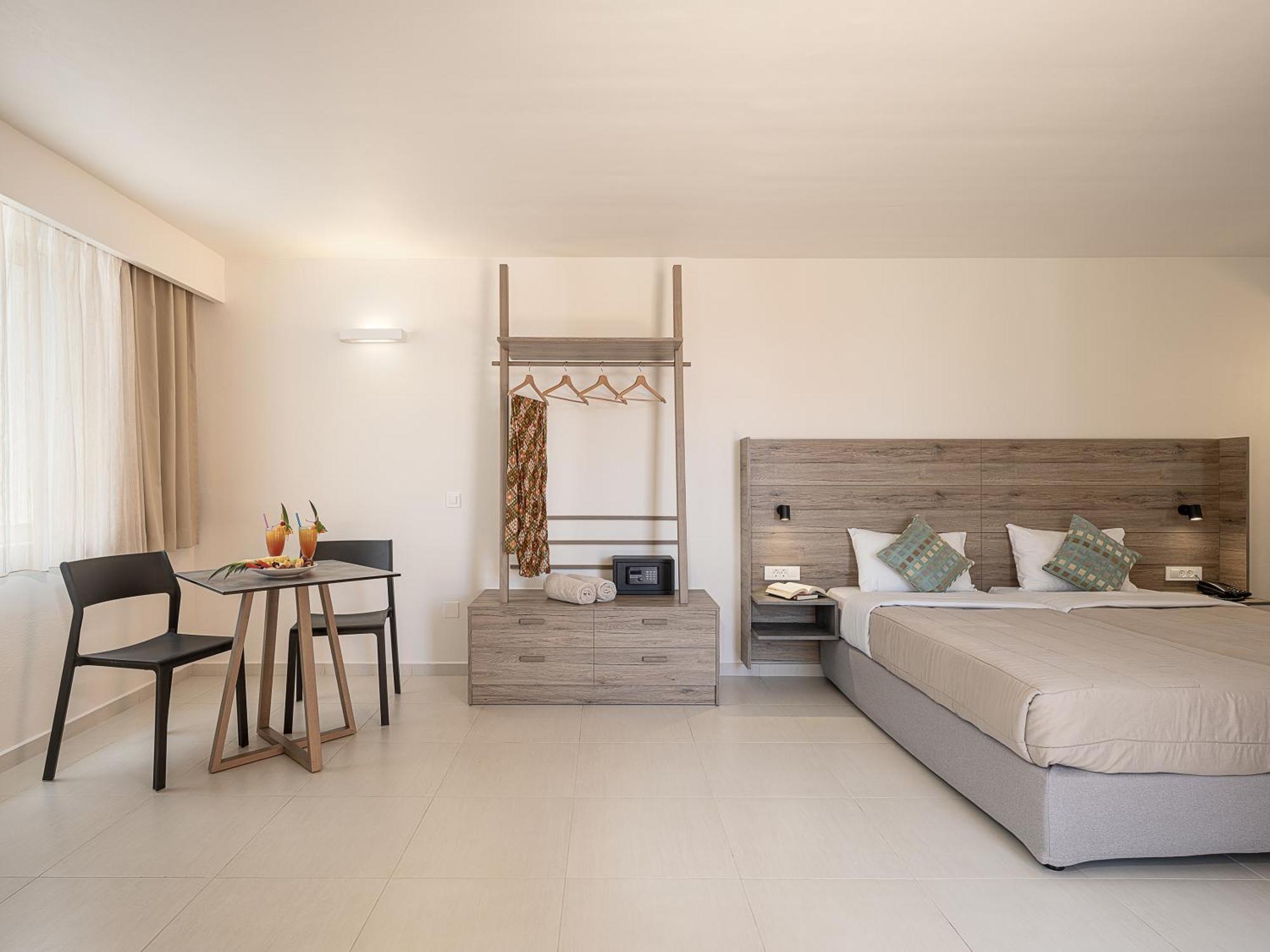 Stefan Village Hotel Agia Marina  Ngoại thất bức ảnh
